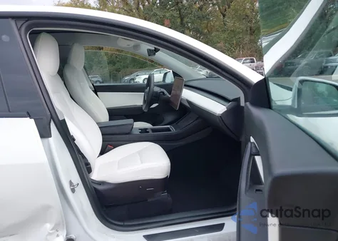 2022 Tesla Model Y Performance Dual Motor All-Wheel Drive from USA, damaged, VIN 7SAYGDEF1NF339915